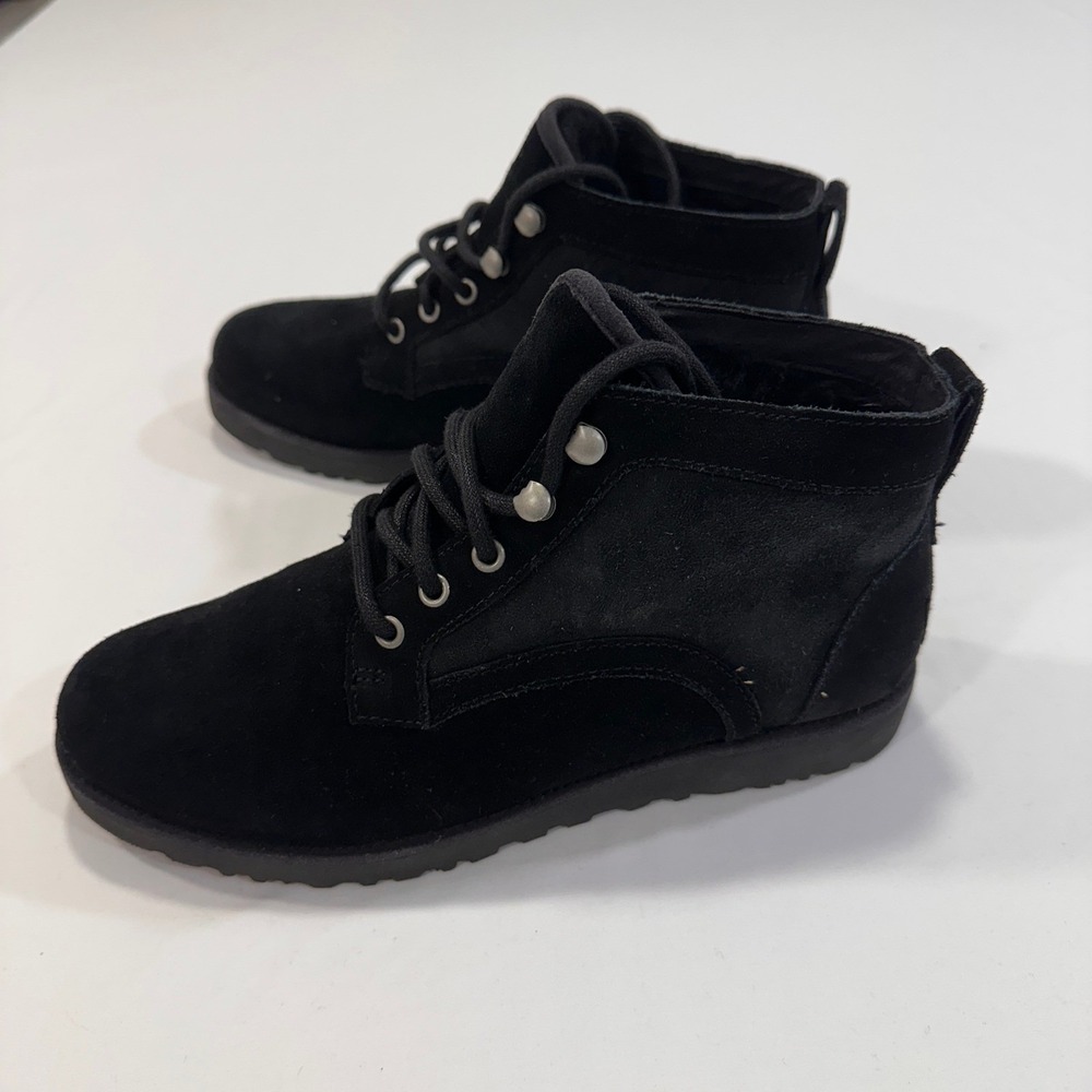 UGG Bethany Chukka Boots‎ Womens 8 Black Water Resistant Suede | Gorpcore